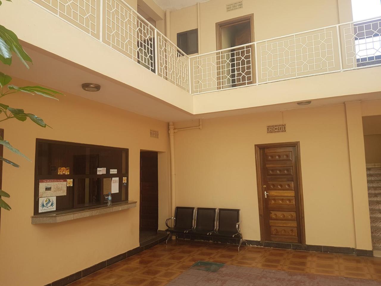 Center Inn Arusha Eksteriør bilde